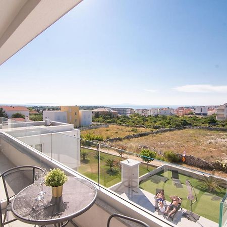 Apartments & Rooms Pool Villas Maris Новаля Екстериор снимка